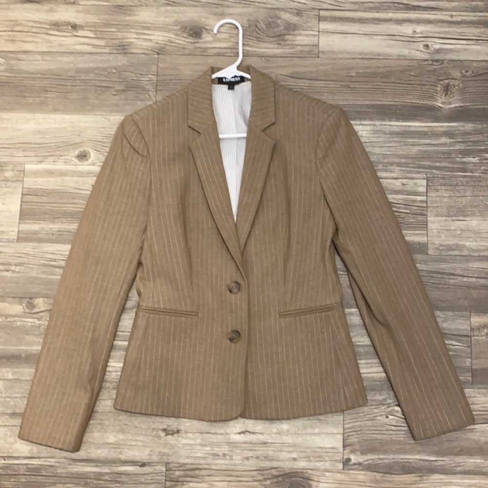 Express women’s blazer size 6 small tan